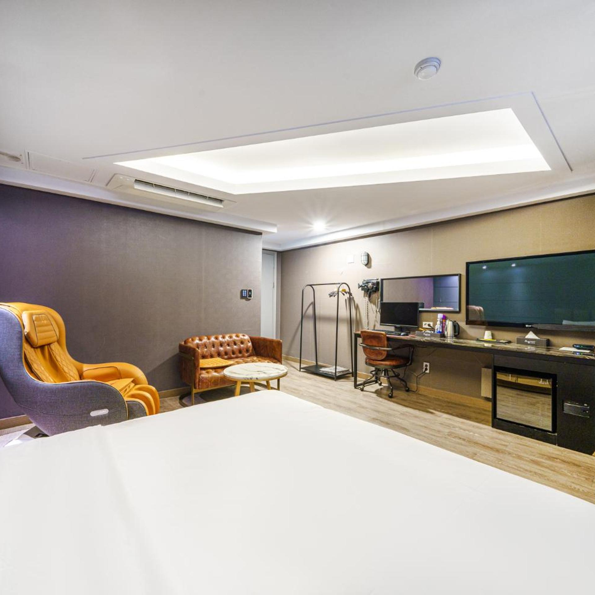 Cheonan Soseol Smith 18/48