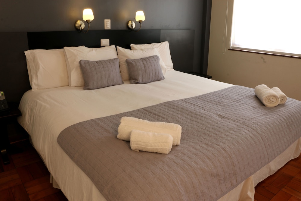 CLASSIC, DOUBLE BED