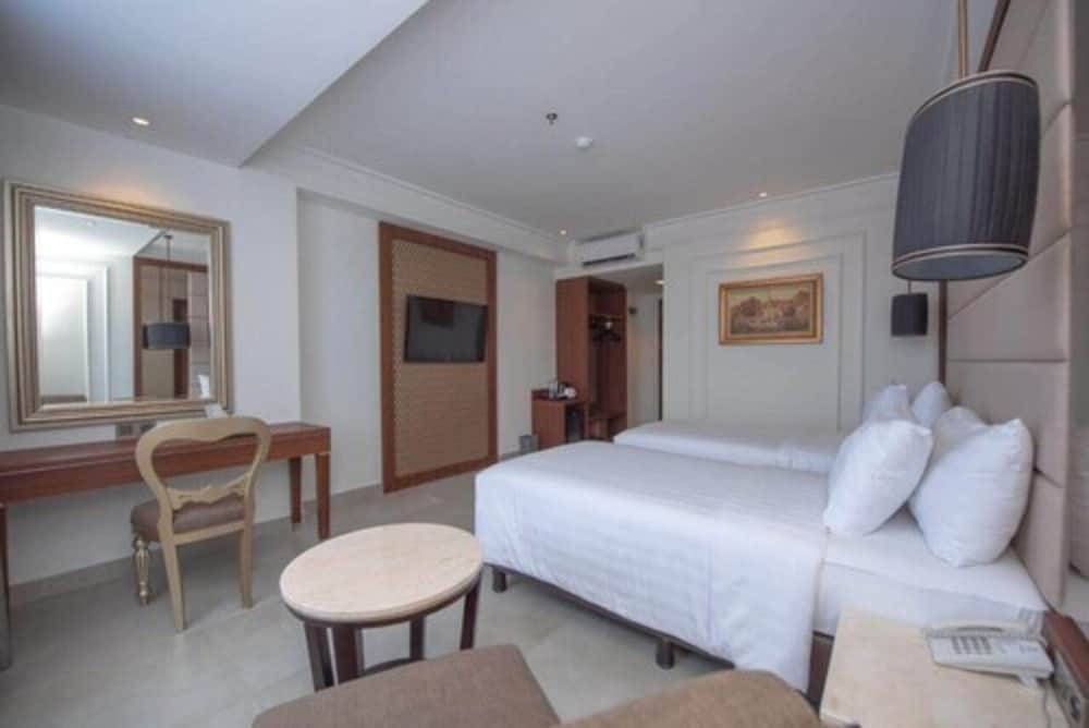 Mahkota Hotel Singkawang 10/20