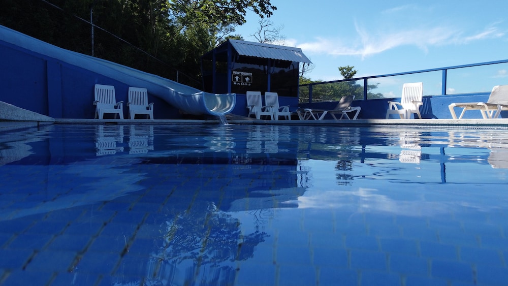 Cielo Azul Resort Hotel 32/34