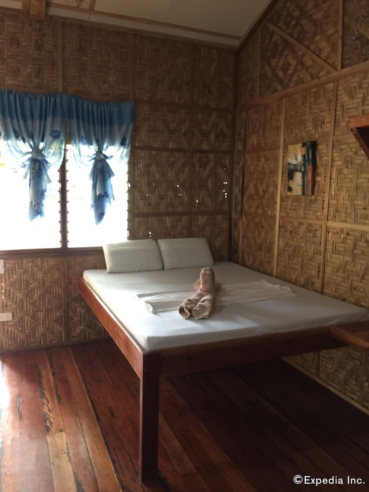 Panglao Chocolate Hills Resort 11/62