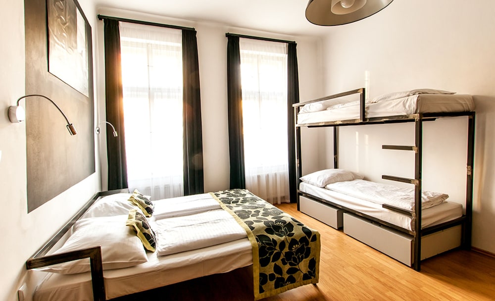 Czech Inn 18/74