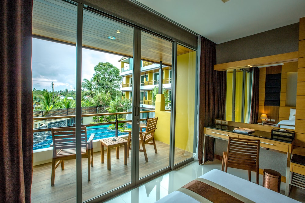 Aqua Resort Phuket 41/70