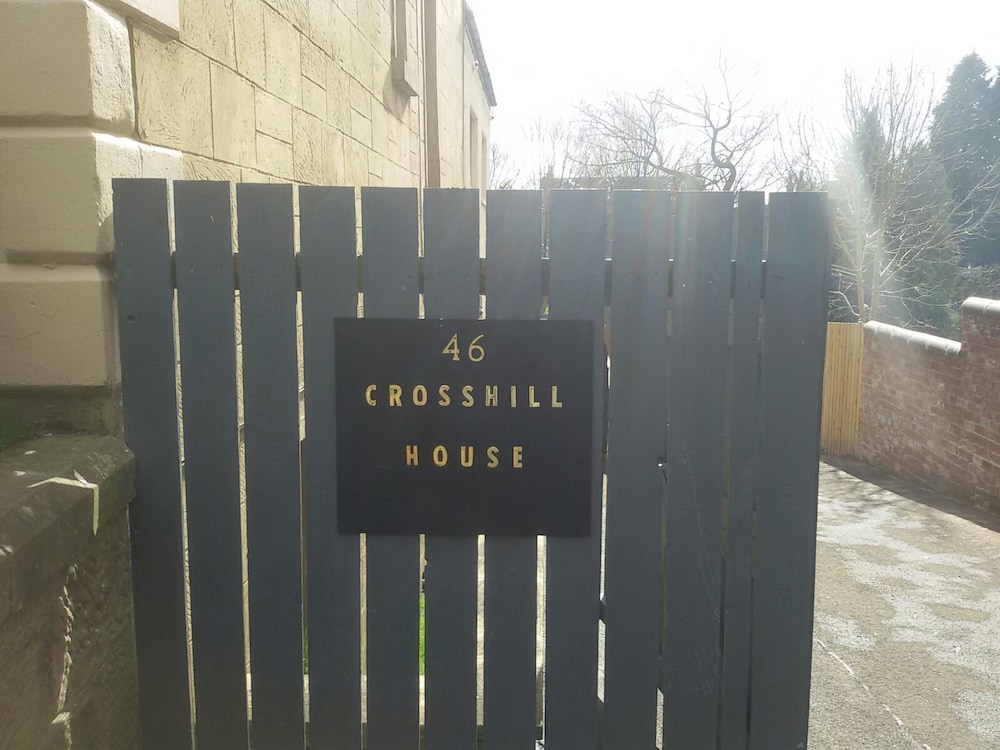 CROSSHILL HOUSE photo4