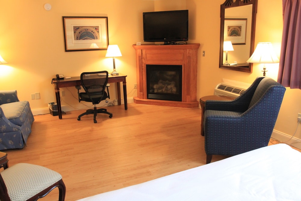 Fireside Inn And Suites Waterville 47/68