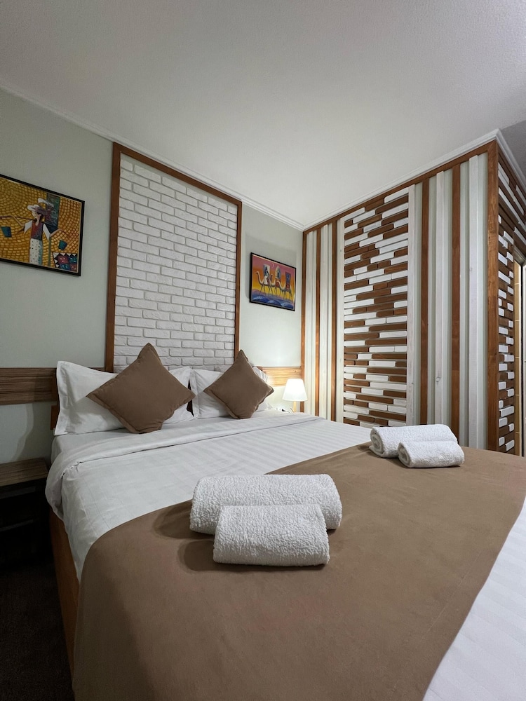 Hotel Kausar 7/37