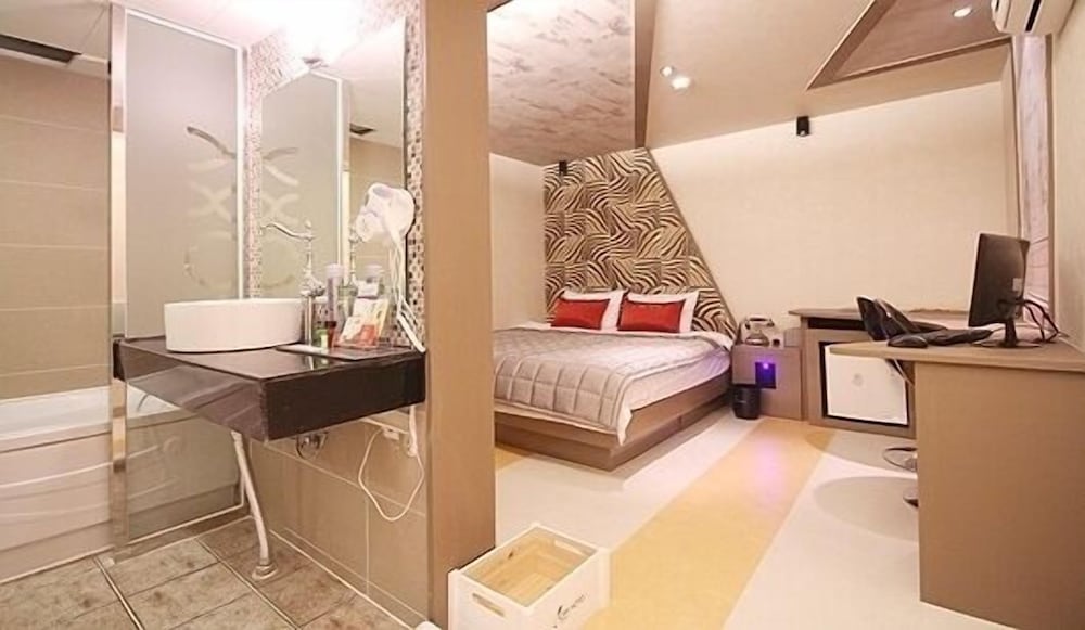 Busan Haeundae Hotel Foxy 39/43