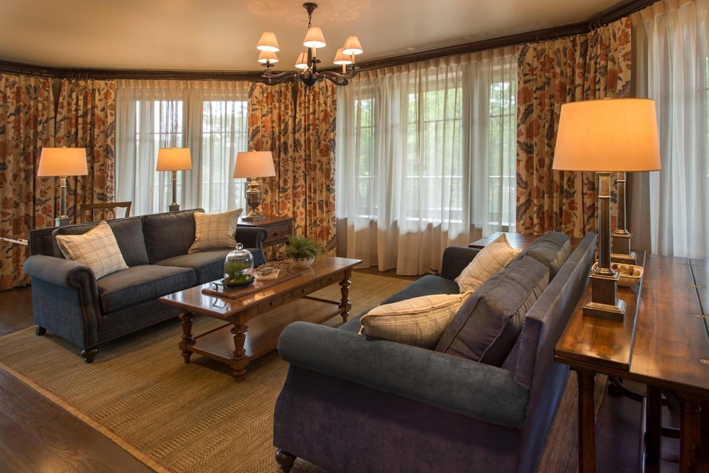 The Sewanee Inn 32/67