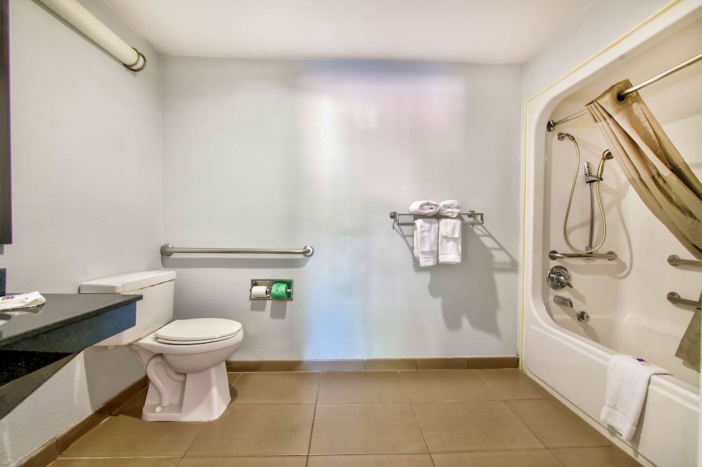 Motel6 Arlington, TX 58/58