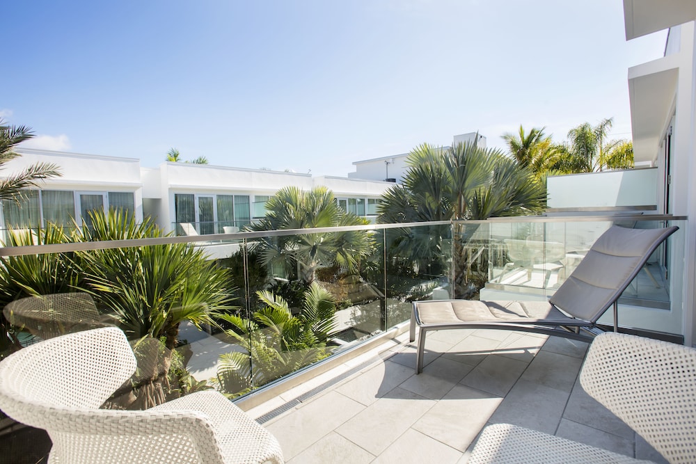 H2o Suites Hotel 16/58