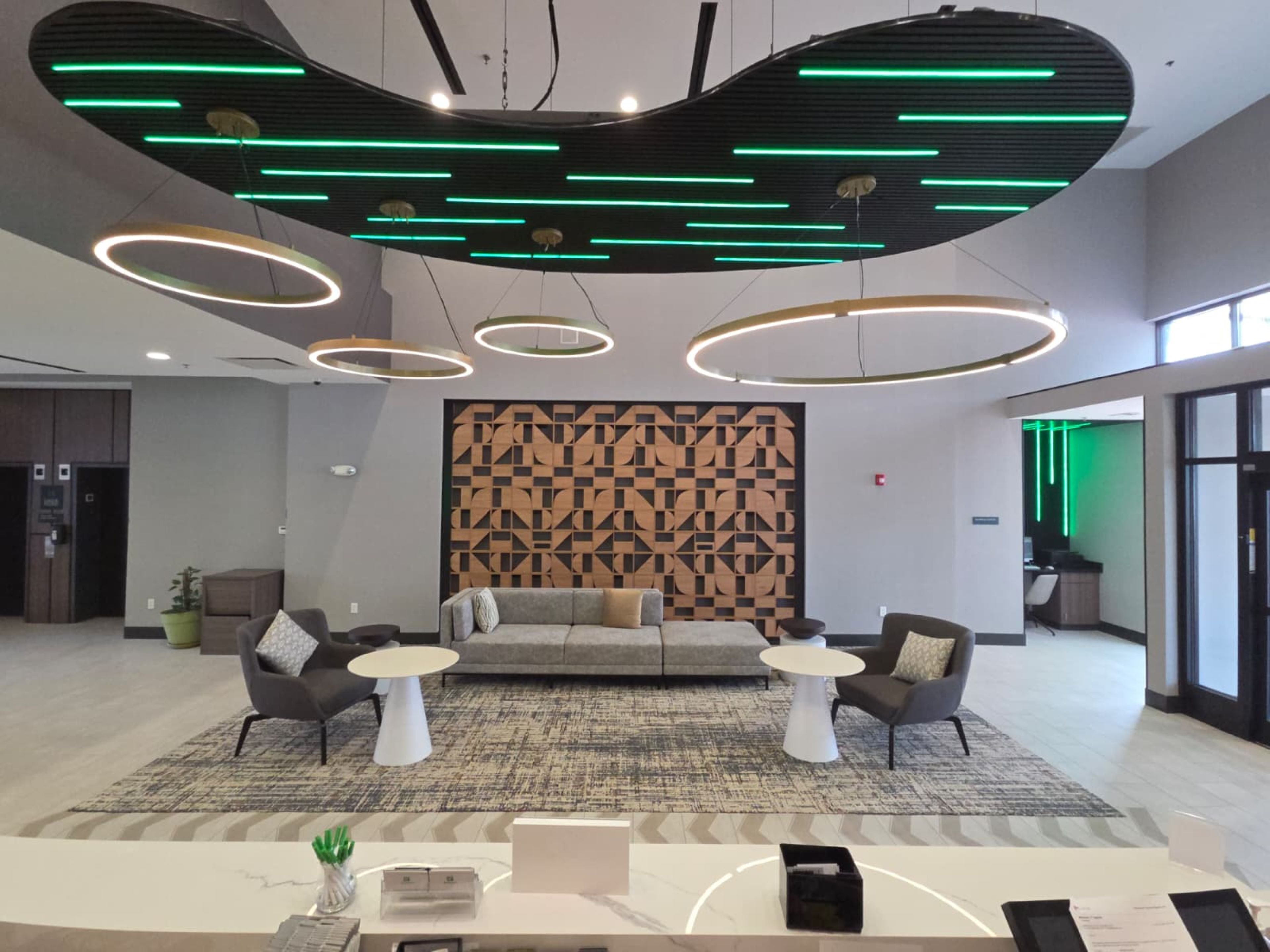 Holiday Inn St. Louis Fairview Heights 14/72