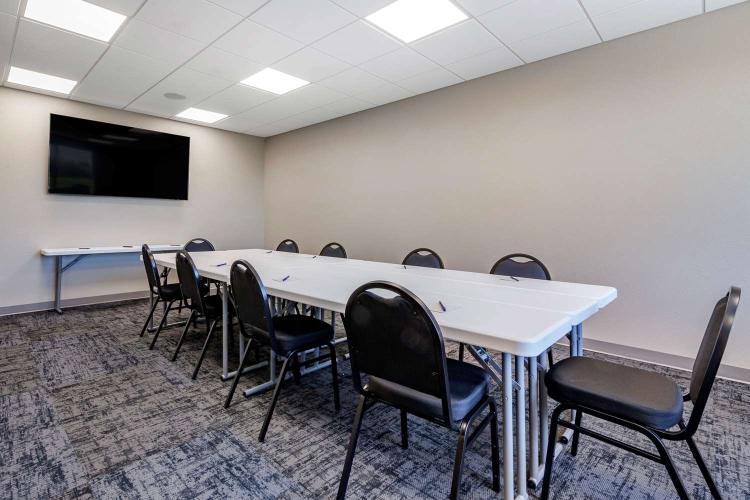 Sleep Inn and Suites Lancaster-Platteville 18/22