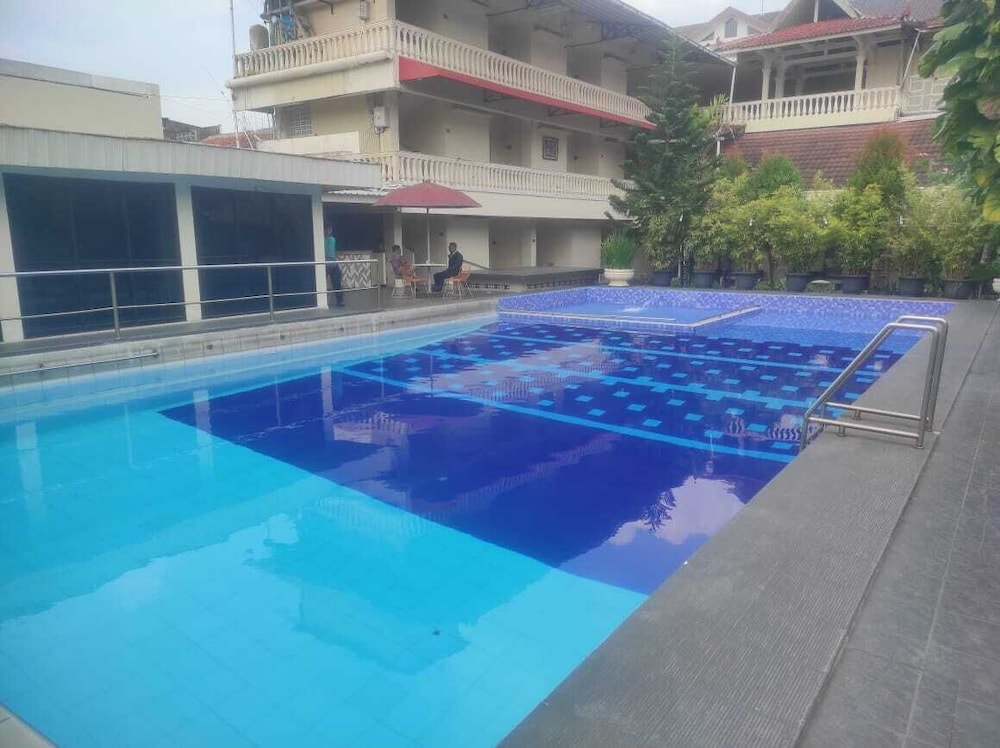 Grand Rosela Yogyakarta Hotel 43/74