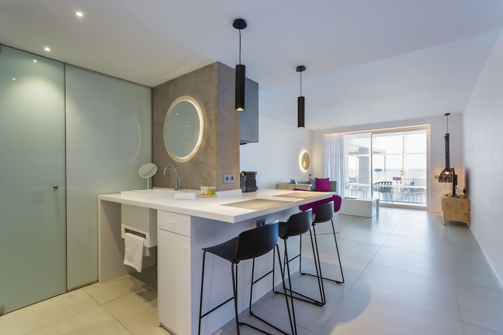 One Ibiza Suites 38/50