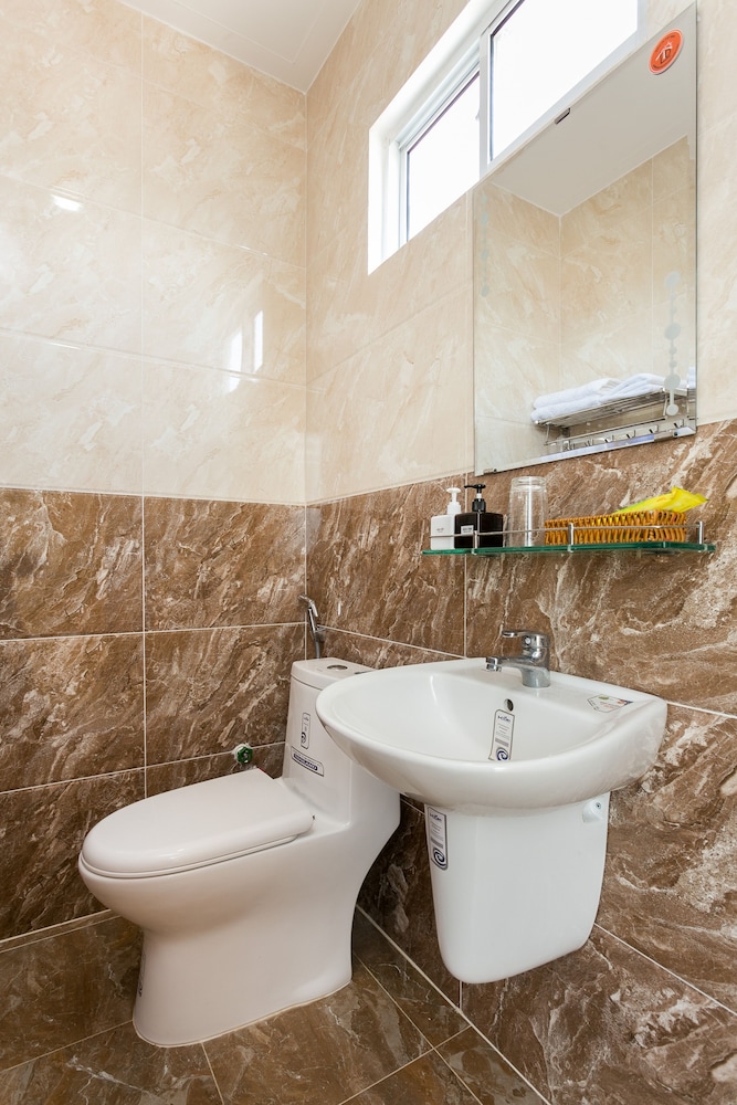 Oyo 185 Marine Hotel Apartment 39/41