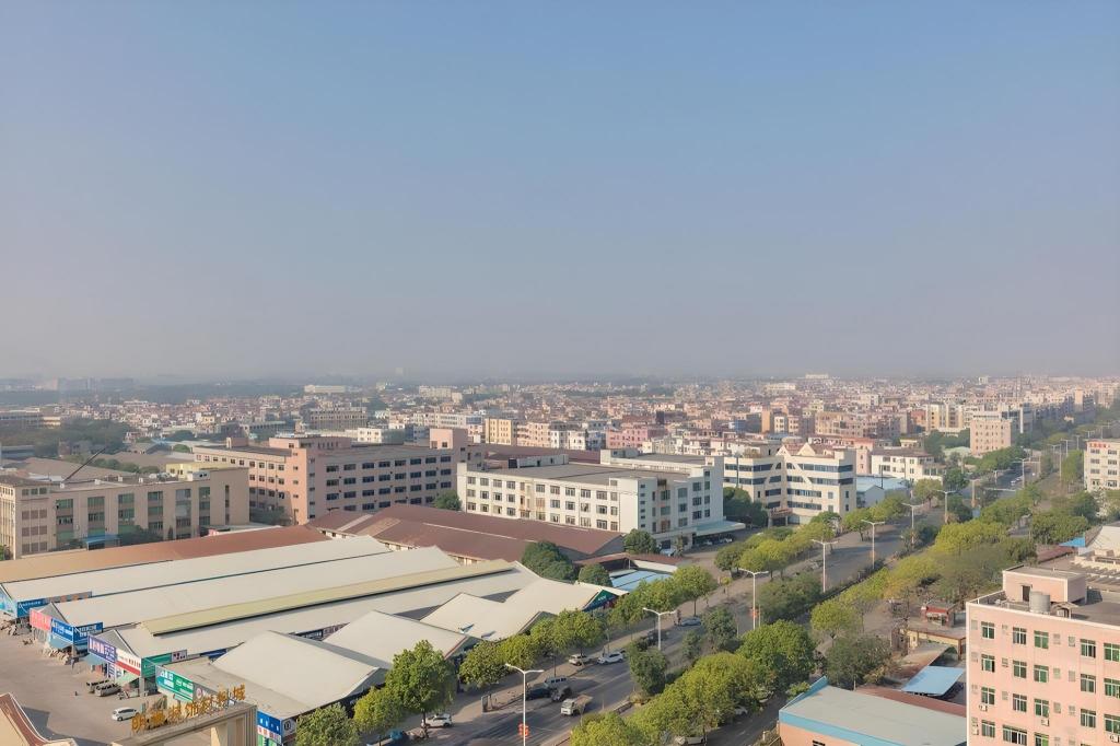 Vienna International Hotel (Zhongshan North Station) 50/57
