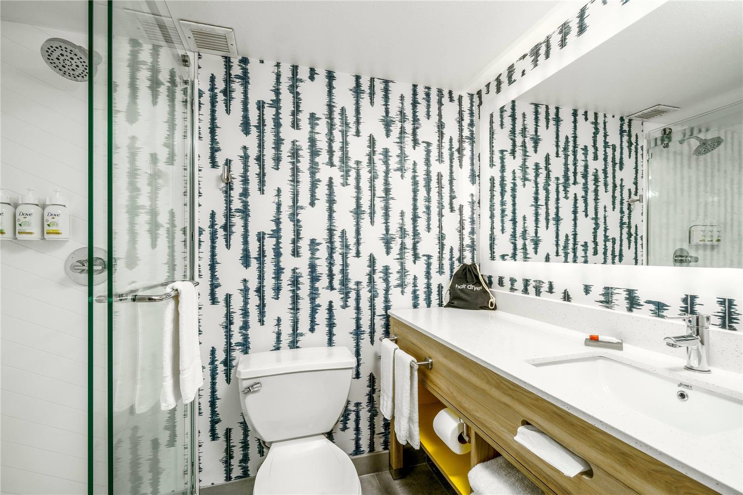 La Quinta Inn & Suites by Wyndham Lexington Park - Patuxent 50/52