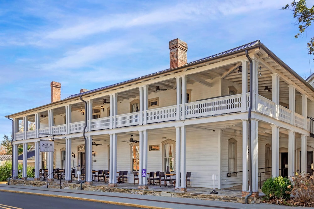 The Colonial Inn an Ascend Collection Hotel 2/50