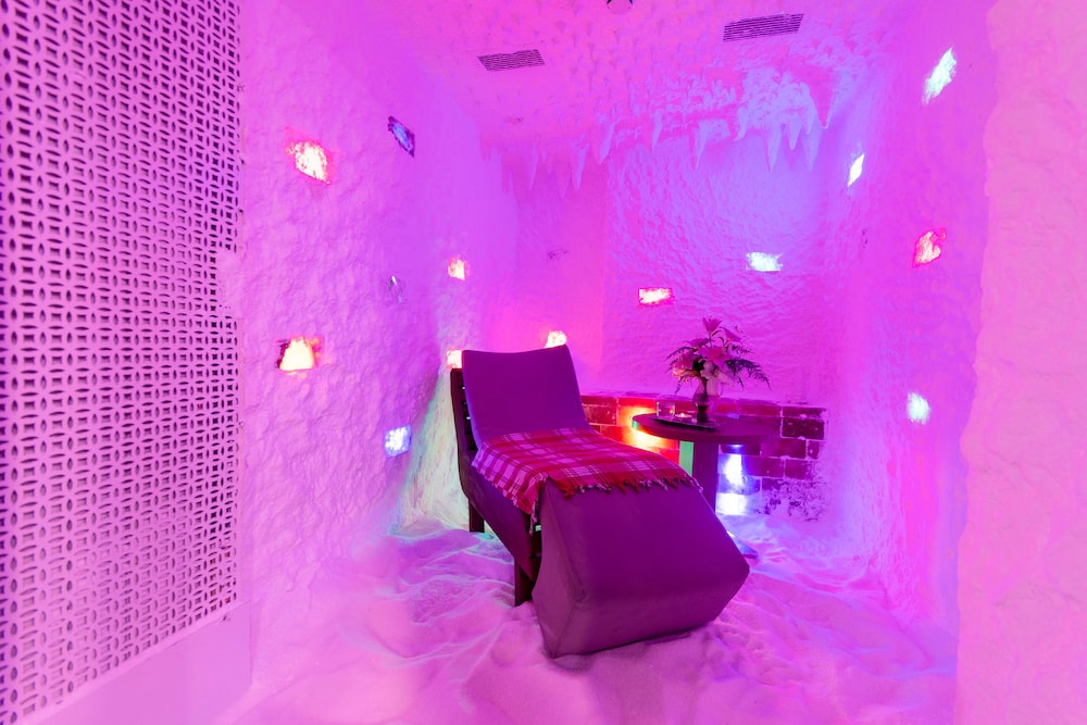 Antusa Design Hotel and Spa 30/65