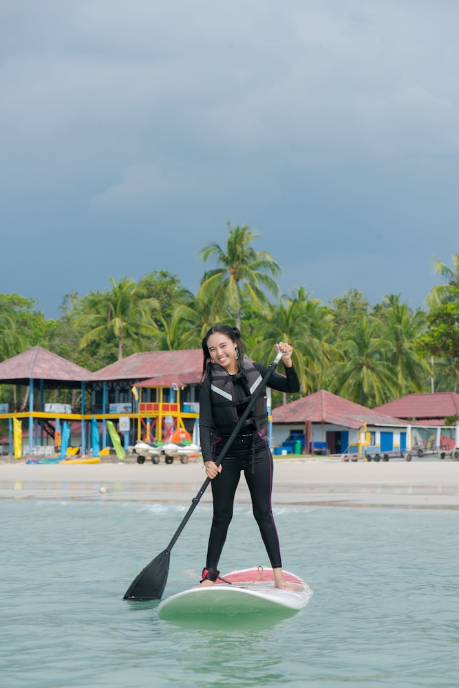 Nirwana Resort Hotel 68/74