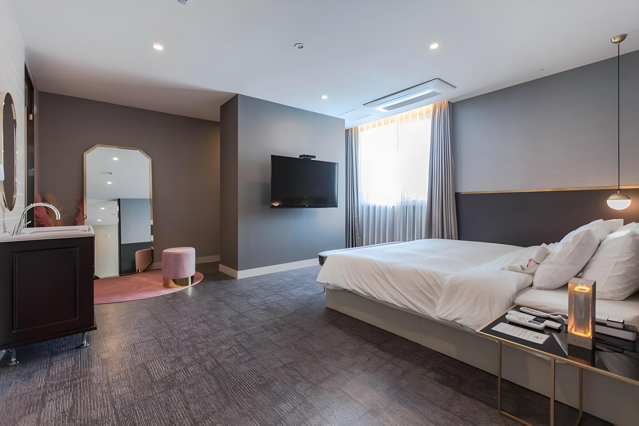 Party, Suite, Double Bed