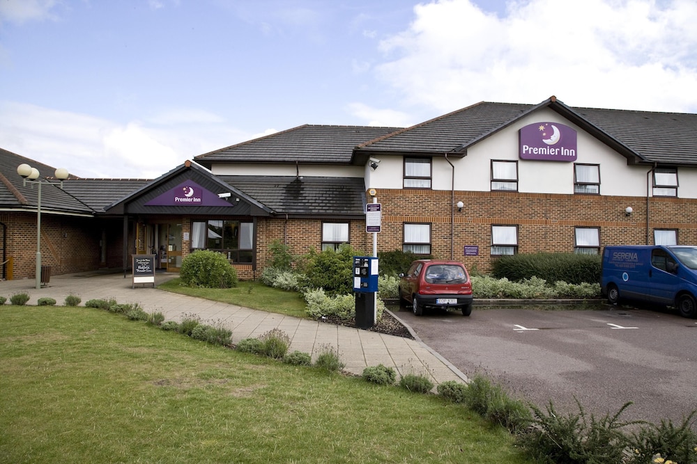 Premier Inn Hatfield 34/39