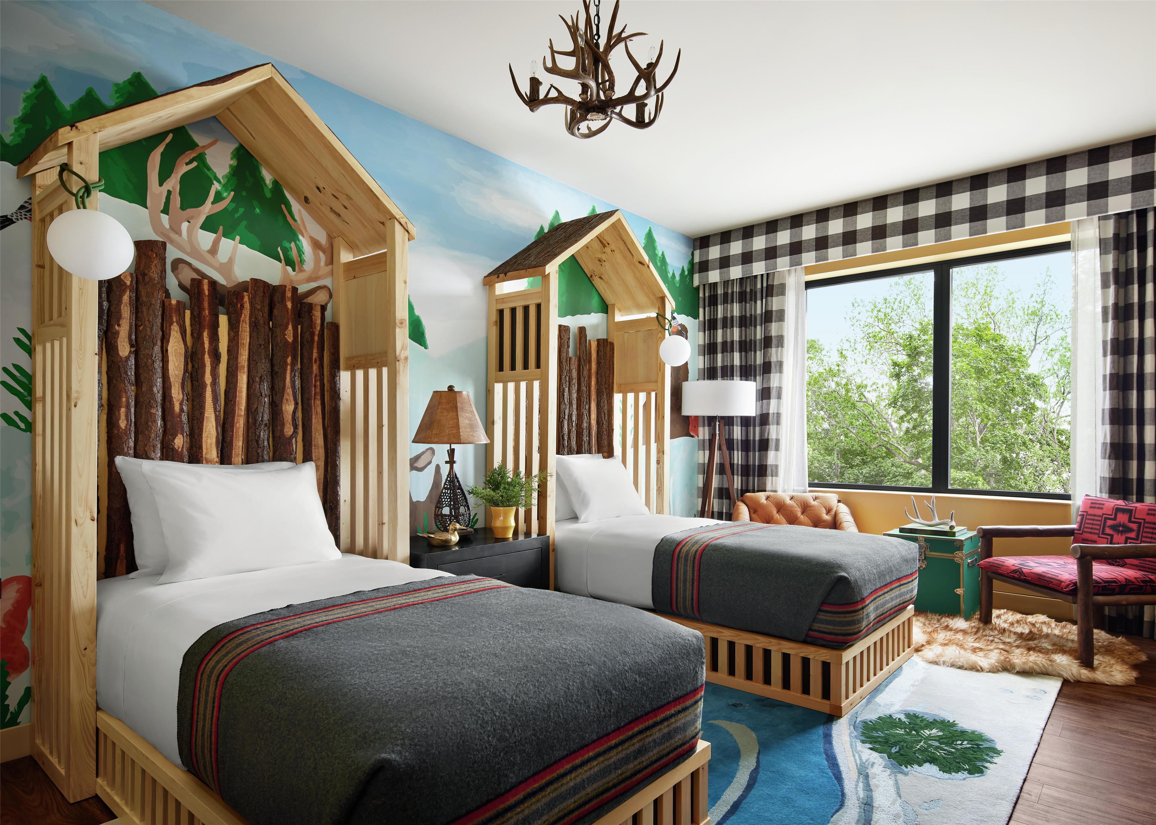 Standard, Twin Beds