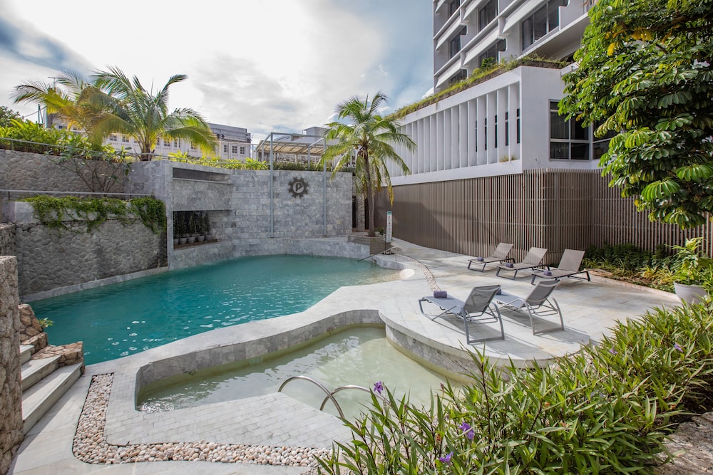 Pearl Hotel Phuket 57/64