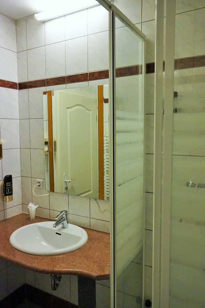 Hotel Karlshorst 58/62