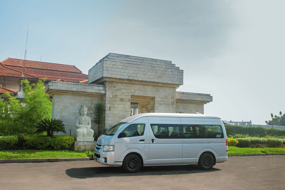 Mustika Yogyakarta Resort & Spa 60/66