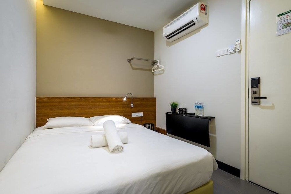 Max Hotel Subang Jaya 17/35