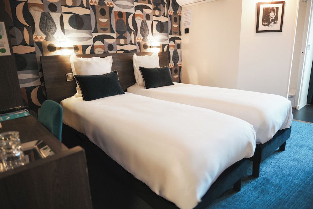 Comfort, Twin Beds, Hotel Acadie Orly Morangis 4/9