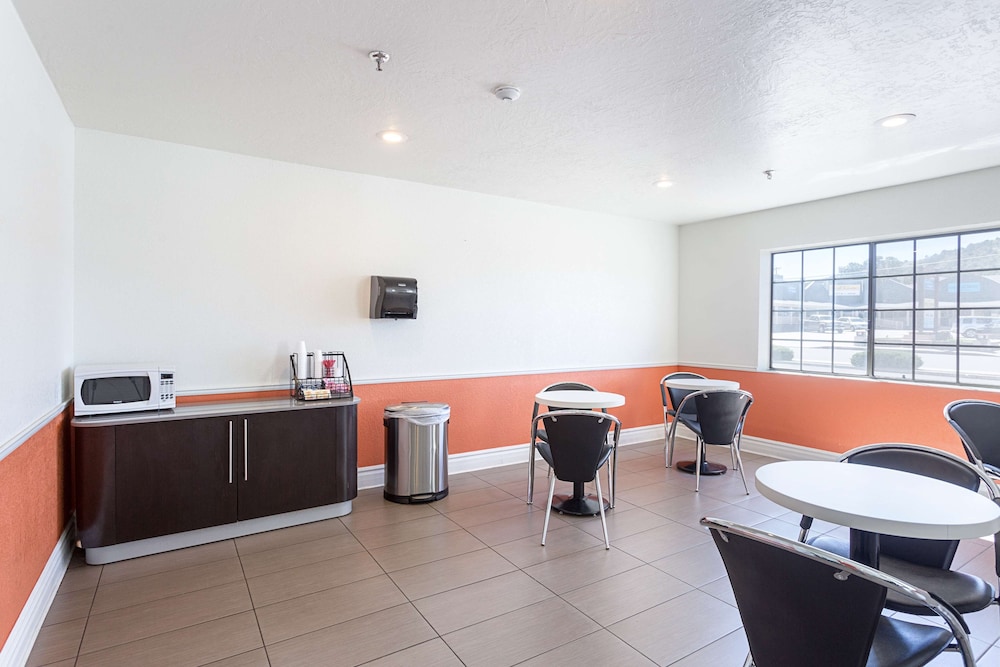 Motel6 Williams, AZ - West - Grand Canyon 42/55