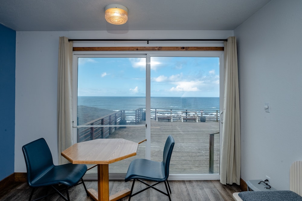 Seagull Beachfront Inn 38/50