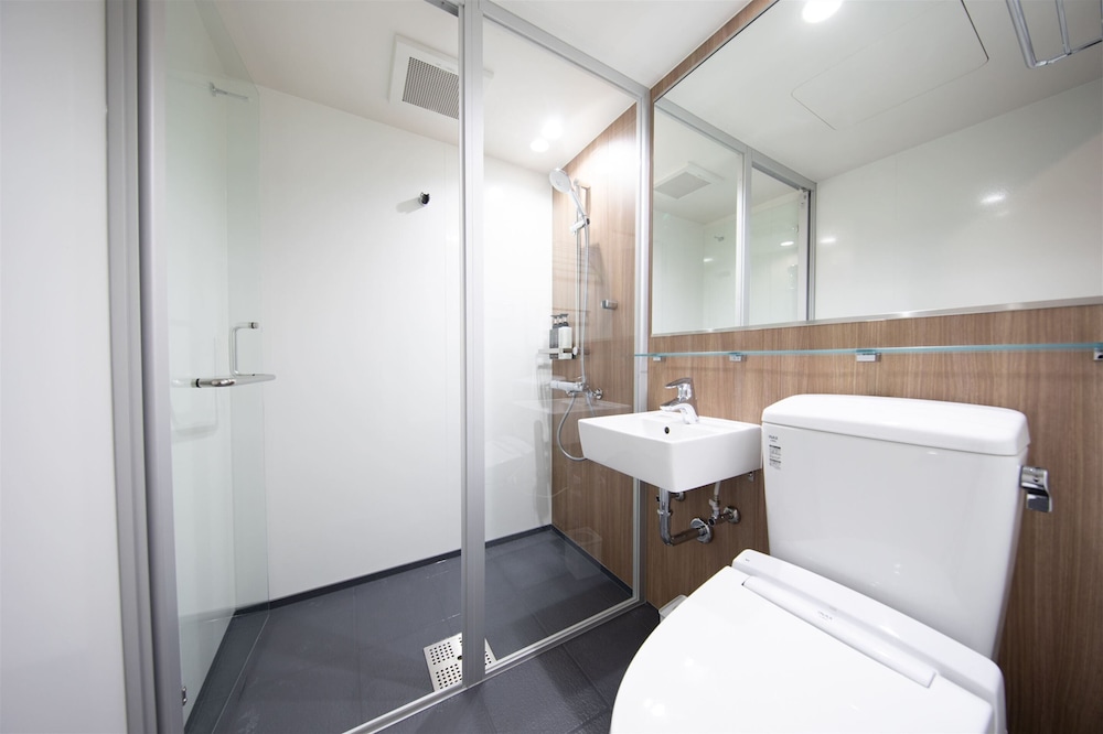Almont Hotel Nippori 48/48