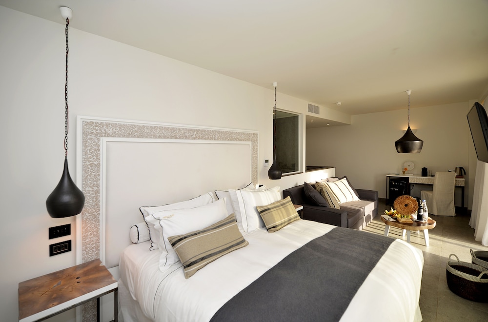 SUITE, SEA VIEW, PRIVATE POOL