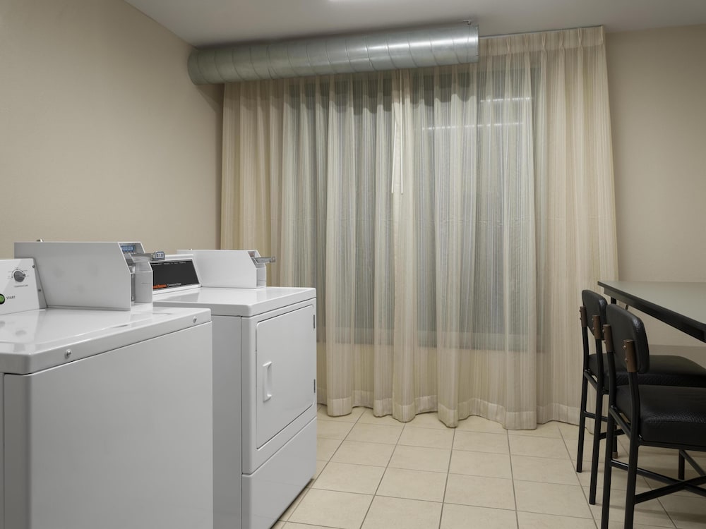 Hyatt Place West Des Moines/Jordan Creek 15/77