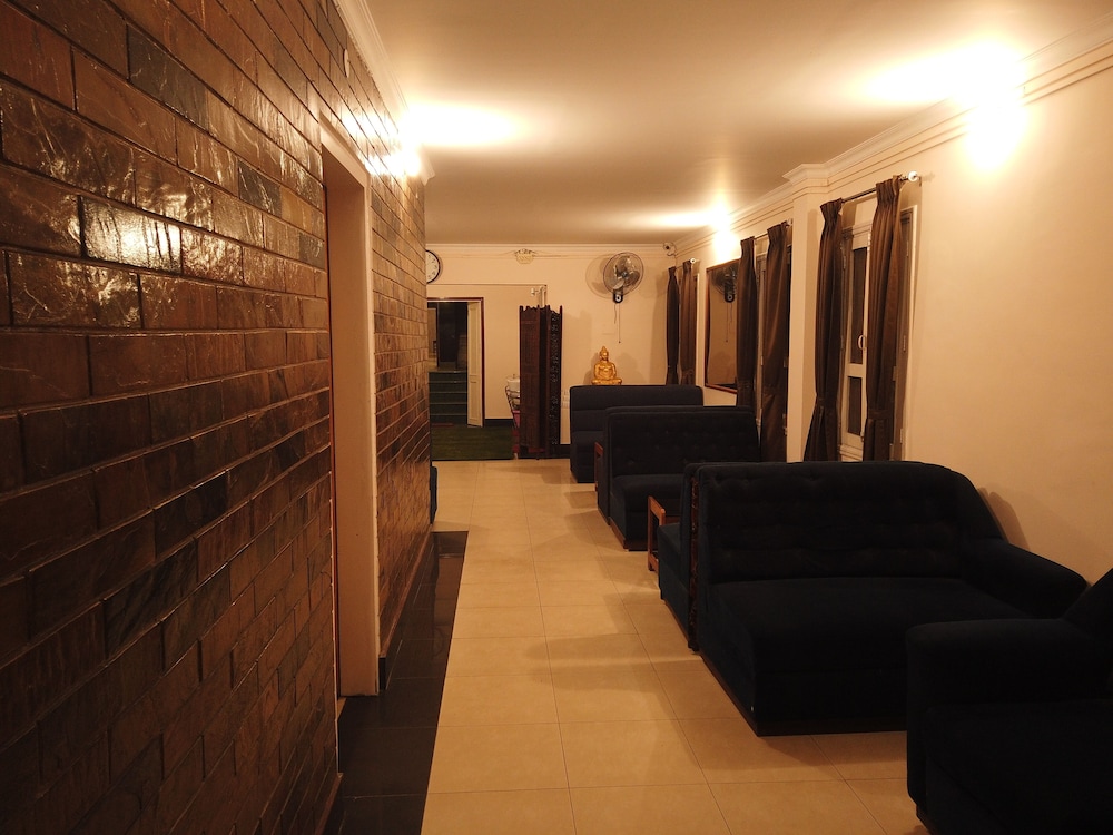 Ecotel Vinayak 24/31