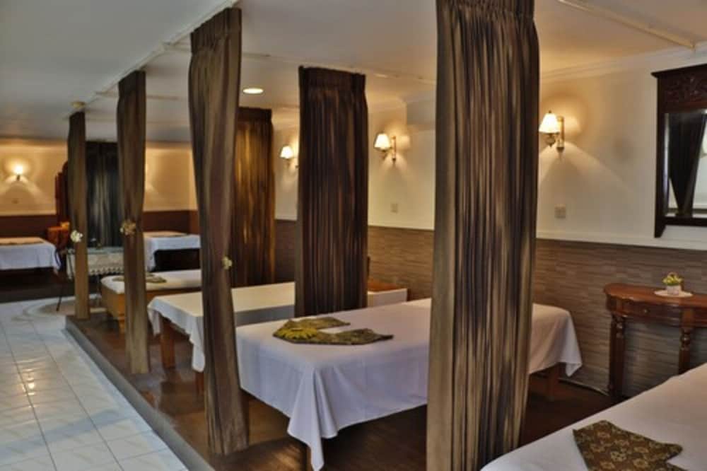 The Jayakarta Sp Jakarta Hotel Spa 42/68
