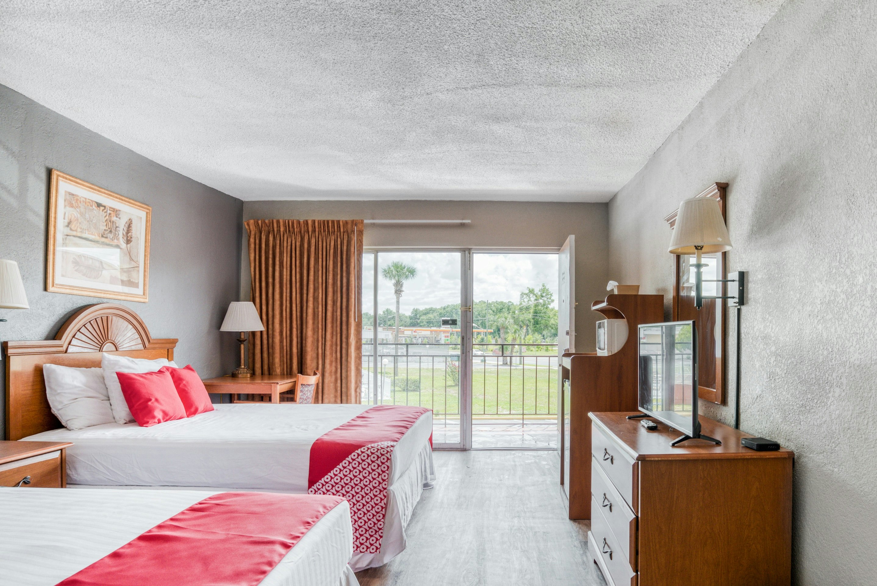 OYO Hotel Mustang Silverspring FL 13/33