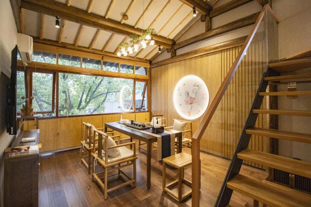 Hangzhou Xihu Tea Villa 64/79