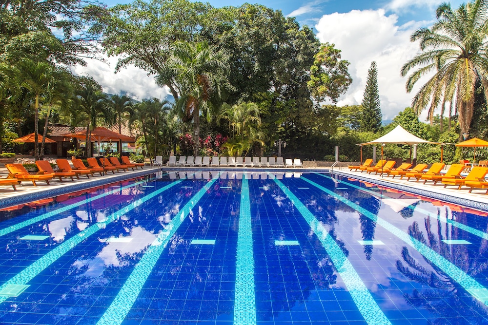 Hotel Del Llano 43/64