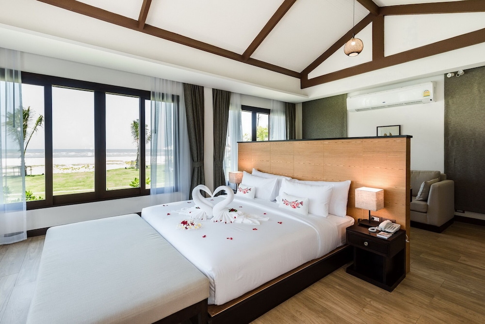 Triple Tree Beach Resort 9/43