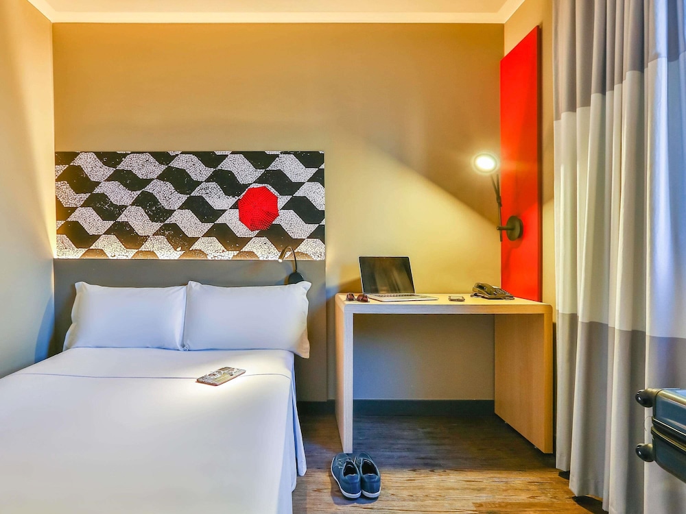 Ibis Sao Paulo Morumbi 16/75