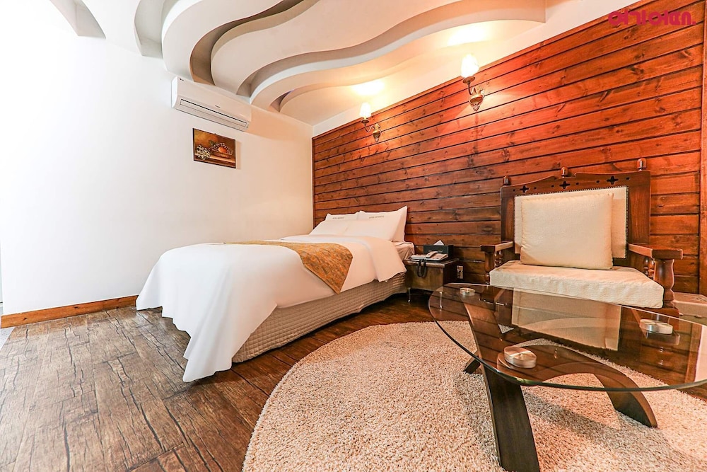 Cheonan Business Hotel 14/50
