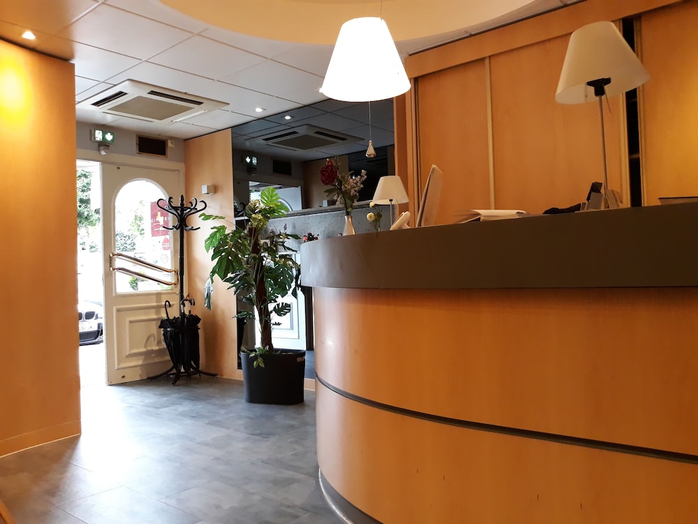Citotel Le Challonge 8/44