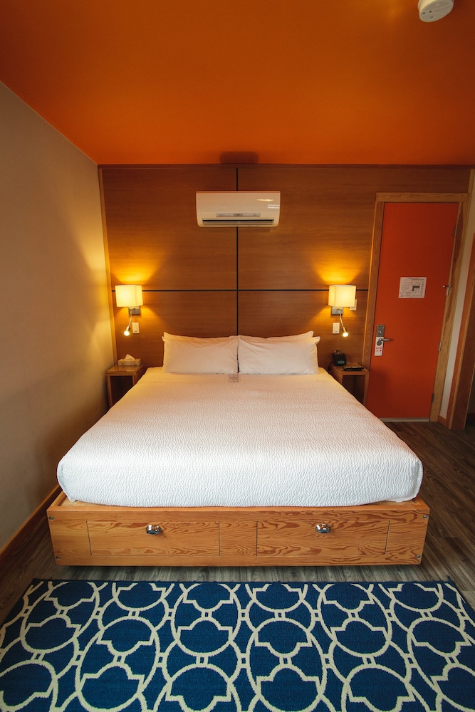 The Adventure Hotel 15/50