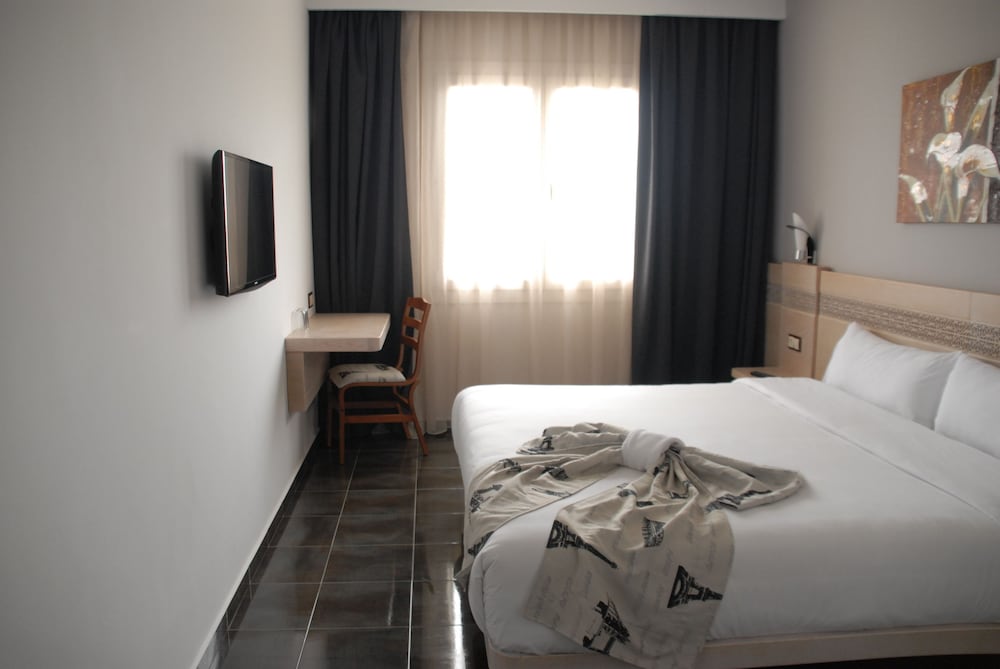 Hotel A44 27/52