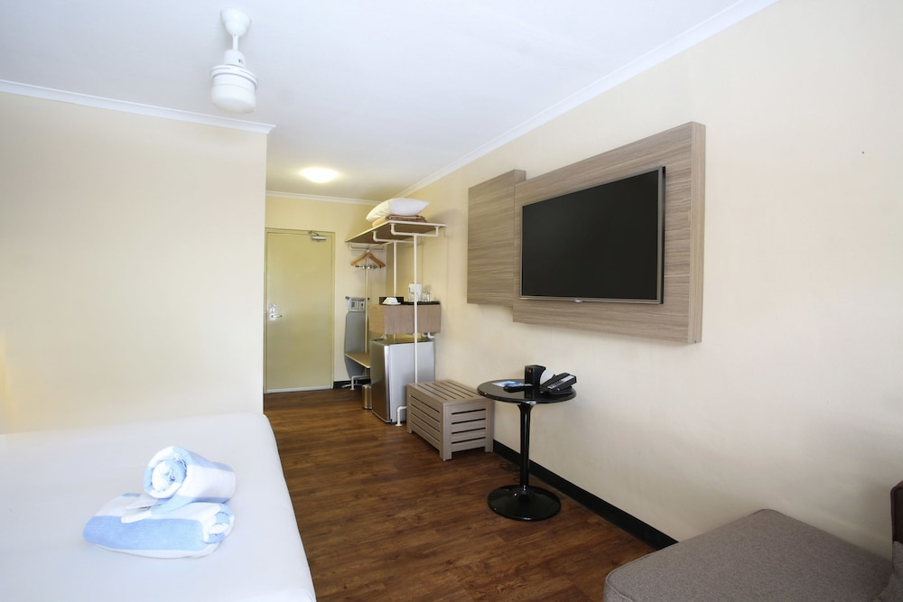 Mantra Club Croc Airlie Beach 35/48