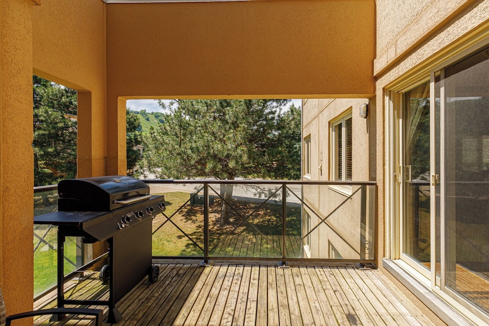 The Lodges At Blue Mountain Mountain Walk Condos 28/50